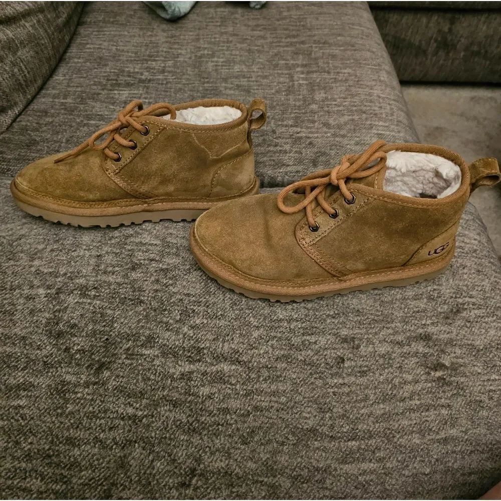 UGG Neumel Cozy Tan Suede Boots with Laces Size 5 - Picture 4 of 9